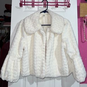 Cropped Fluffy Coat